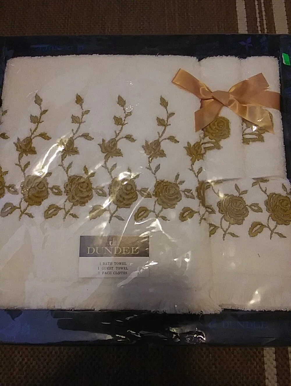 Vintage Dundee 4 Piece Set Golden Rose 100 Percent Cotton MCM